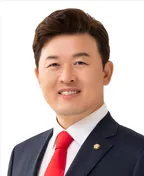 윤영석 의원 국회 공식 사진