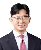 박충권 의원 국회 공식 사진